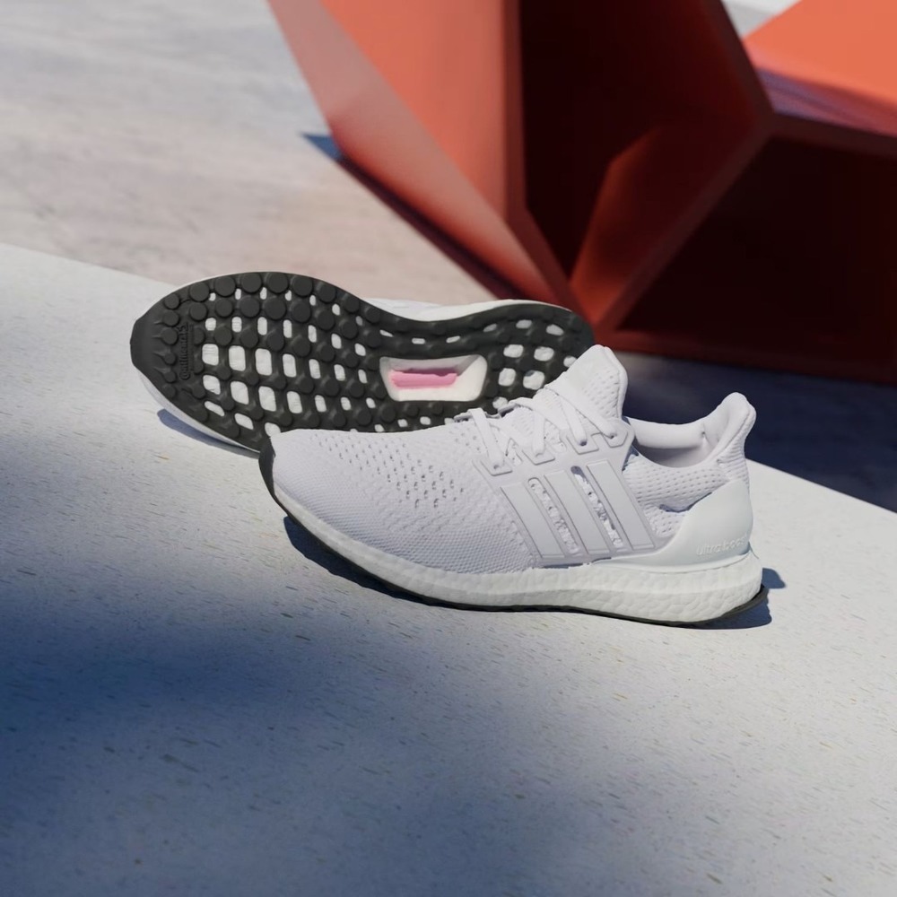 8W / 7M - [NEW] Women's adidas UltraBoost 1.0 Running Shoes  White HQ4207‎ - Picture 3 of 9